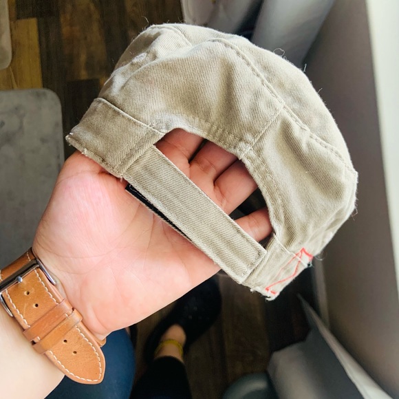 Hat - Picture 3 of 6